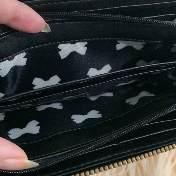 NWT Kate Spade Striped Patent Leather Wallet - Picture 8 of 12